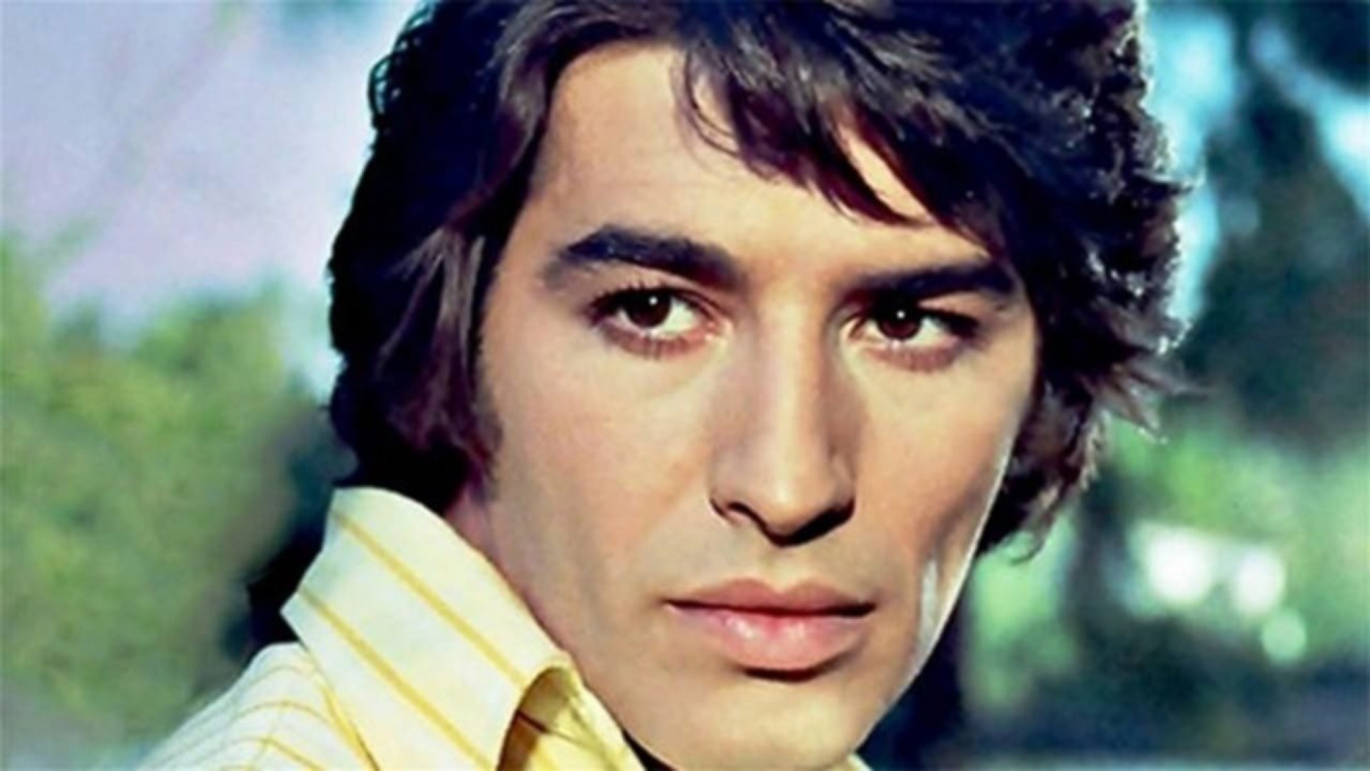 Roberto Sánchez, Sandro, el obrero de su idolatría